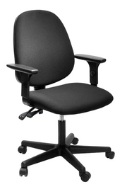 Kontorstol Jenna, Armstöd, Svart med gungfunktion, justerbara reglage och hjul för kontorsarbete.