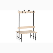 Sittbänk Dubbelsektion 1000-2000 mm Furu med klarlackad furu, svart pulverlackerat underrede och kroklist för upphängning.