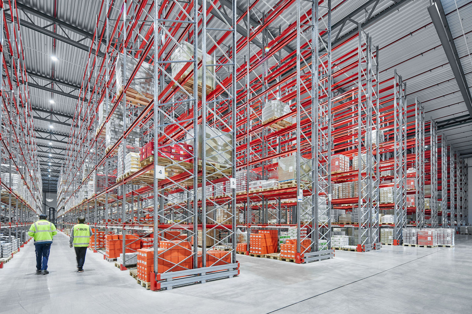 Lagerinredning 2026 – komplett guide för att planera ditt lager