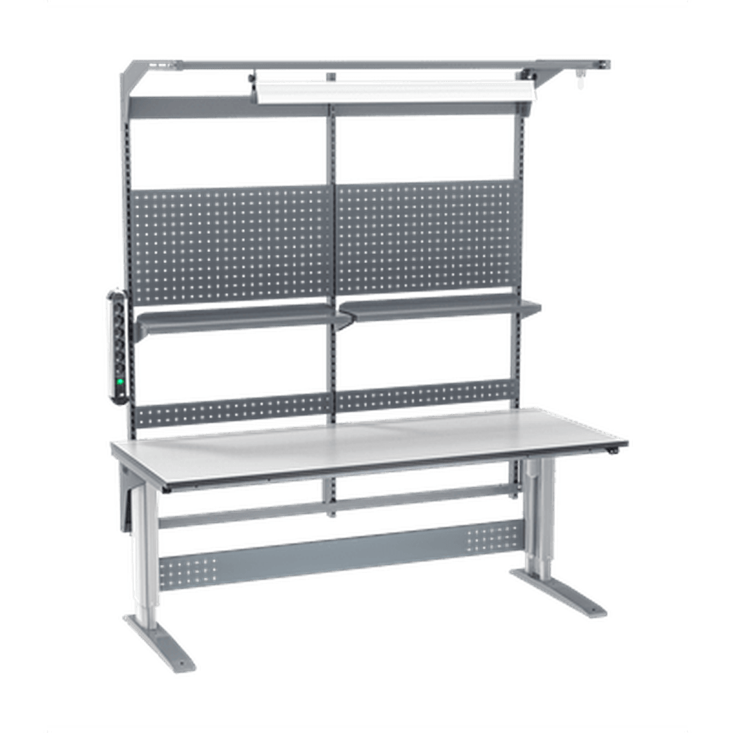 Höj- & sänkbart arbetsbord 118 W400 2000x800x24 mm Laminat med motoriserad höjdjustering och perforerade tillbehör.