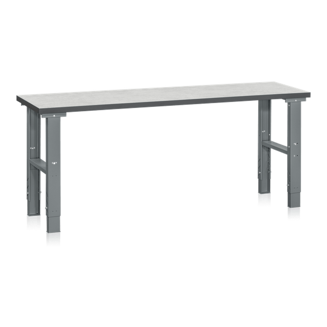 Arbetsbord HD 500 1600-2000x600 mm med justerbara benbockar och robust bordsskiva för professionellt bruk.