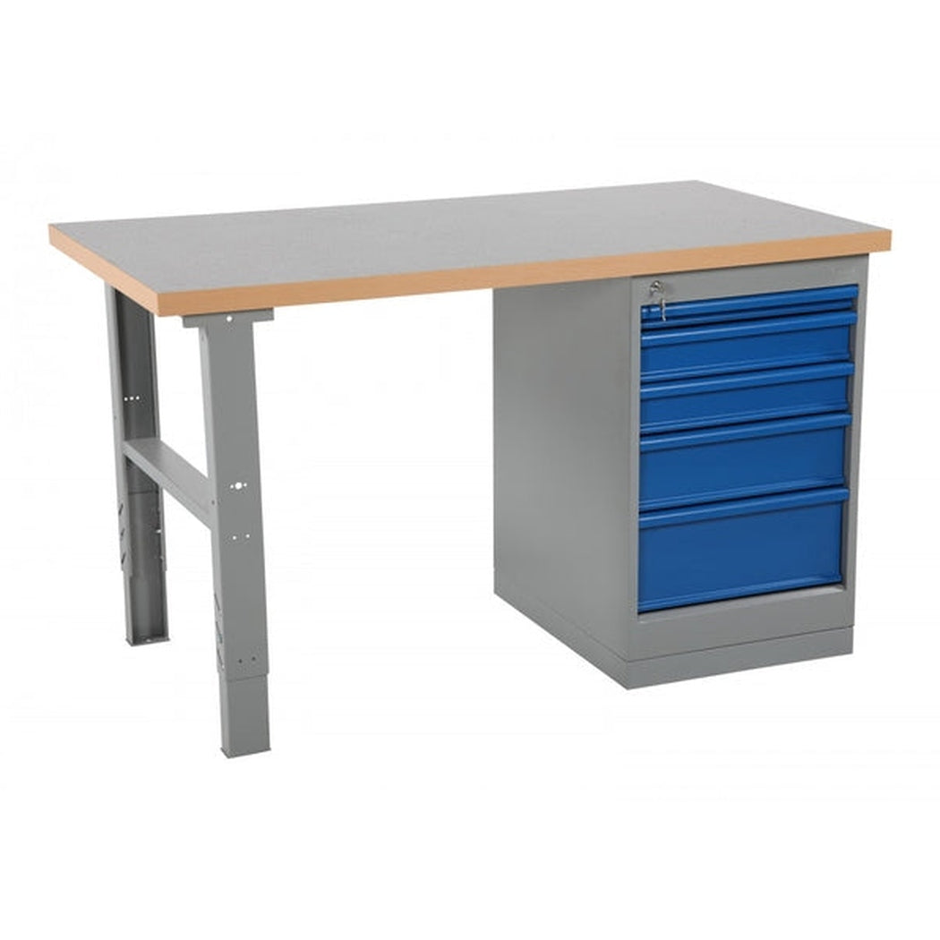 Arbetsbord med skåp, 5 lådor, 1600x800mm med robust konstruktion och praktisk förvaring för verktyg och material.