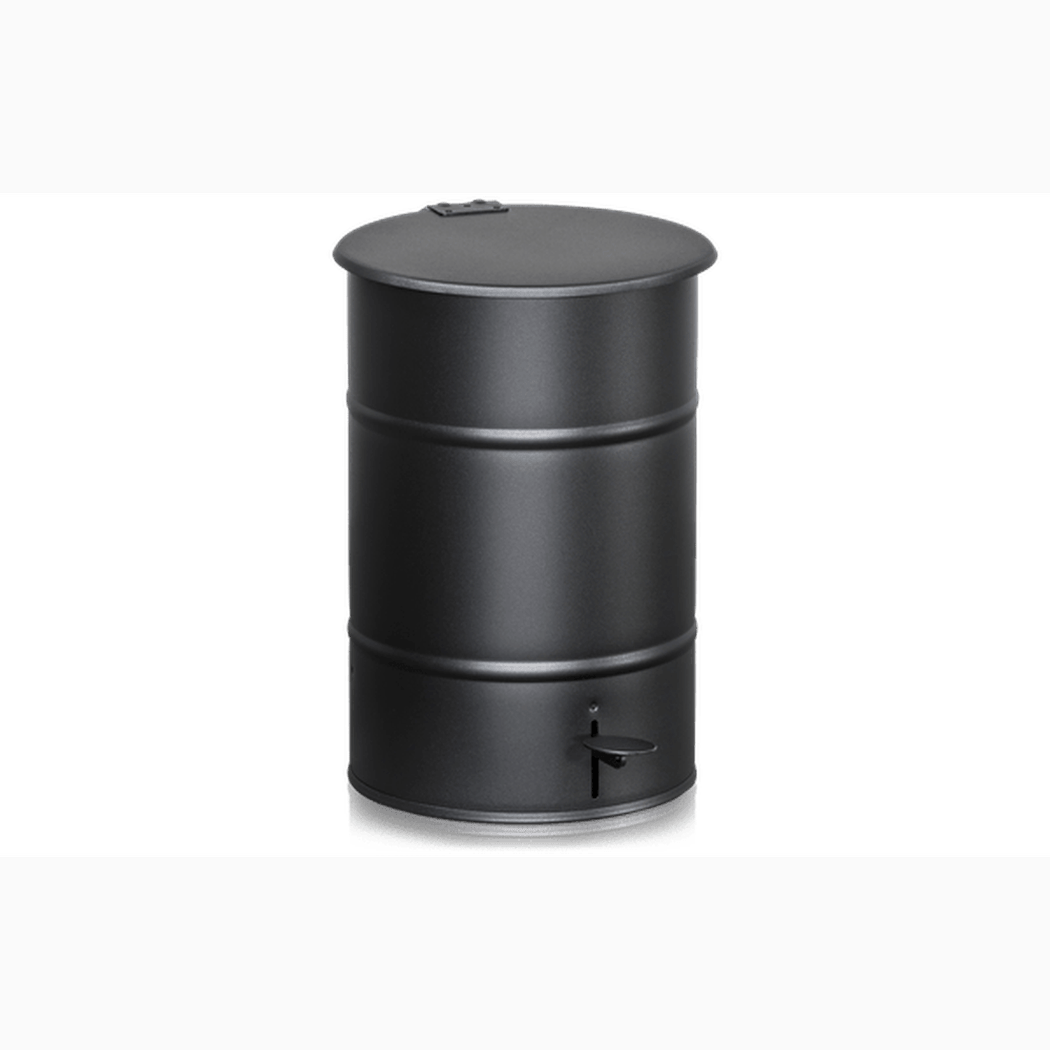 Avfallsbehållare, höjd 475 mm, 30 liter, inkl. fotpedal i svart metall med robust och hygienisk design.