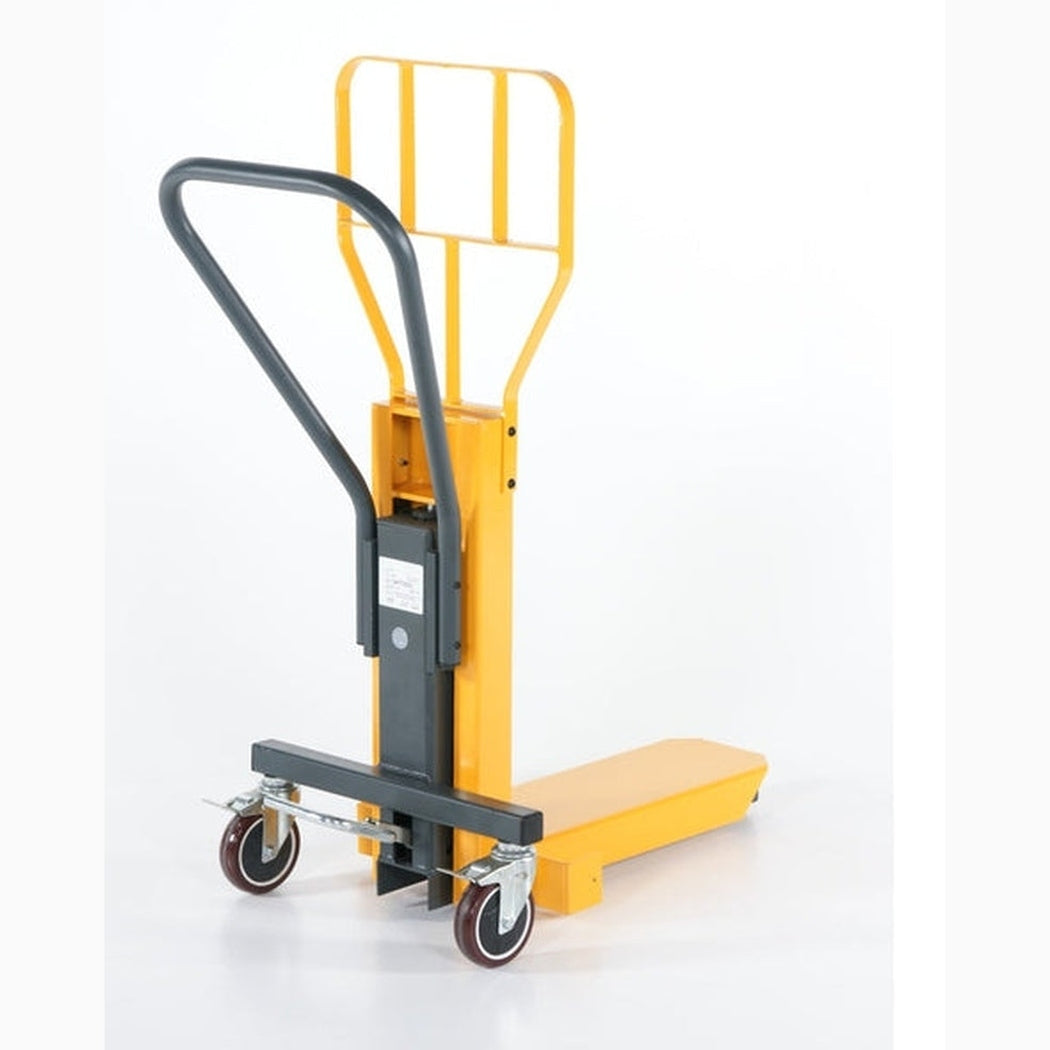 Butiksgaffellyftvagn för 1/4 pallar, 250kg, Gul med mekanisk höjning och robust konstruktion för effektiv pallhantering.