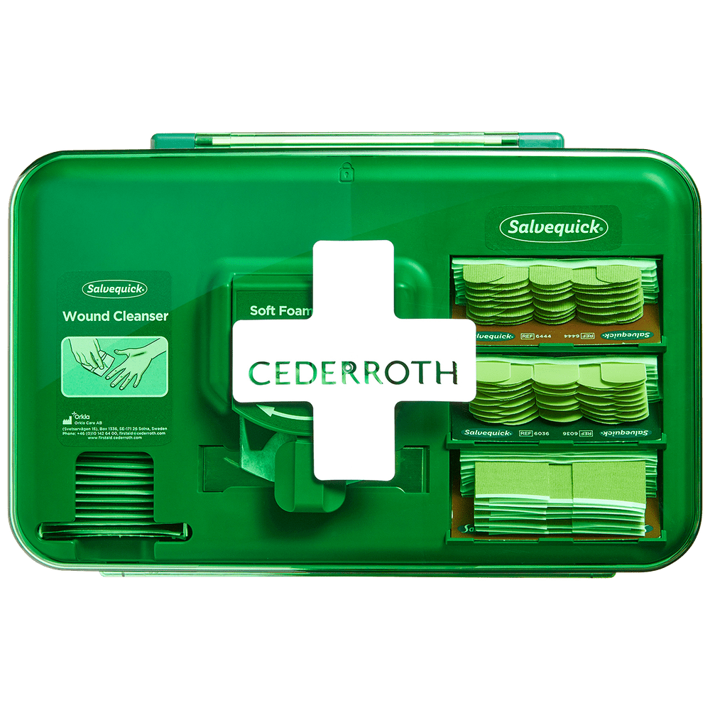 Dispenser Cederroth Wound Care med sårtvättare, Soft Foam plåster och plast- och textilplåster i praktisk förvaring.