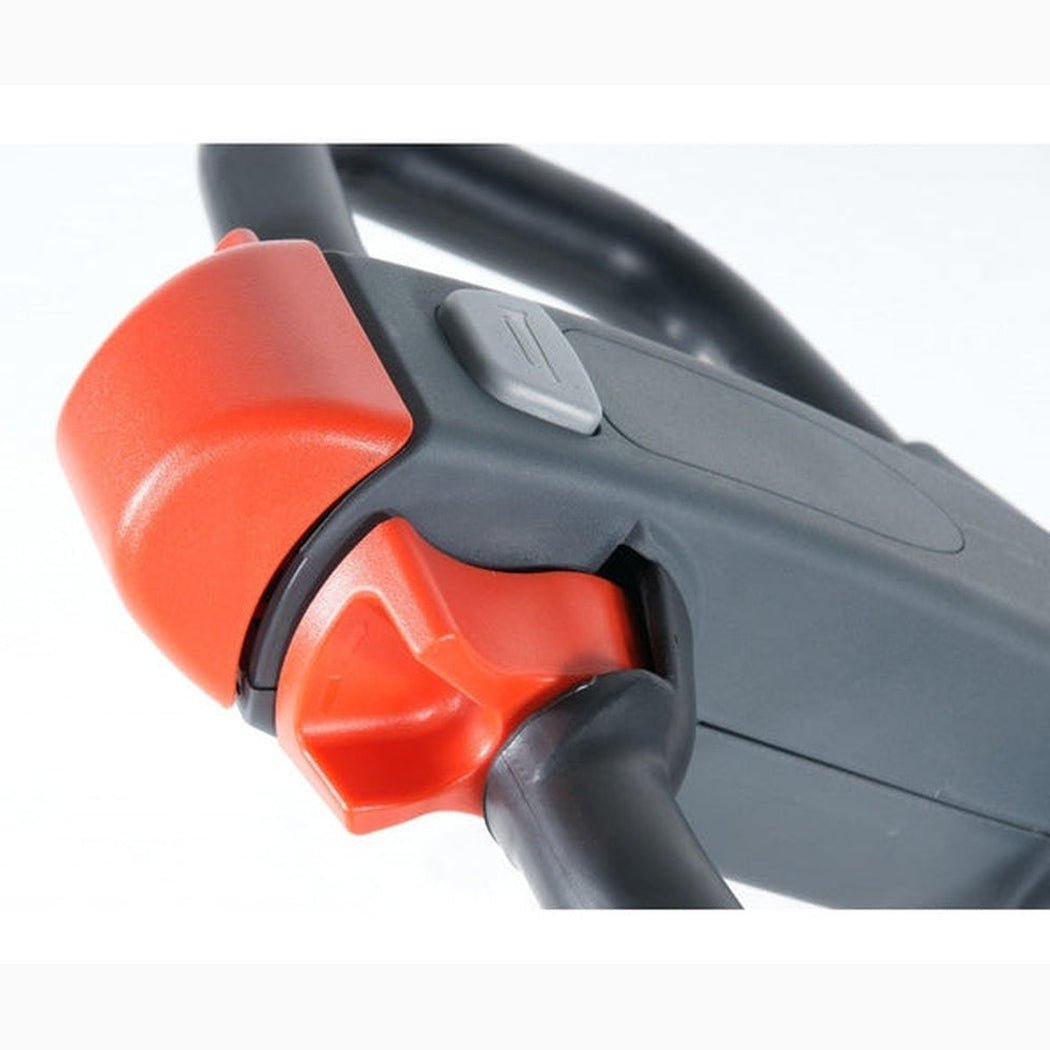 Elektrisk dragvagn, 1000kg detaljbild på styrenhet med ergonomisk design för effektiv och säker hantering.