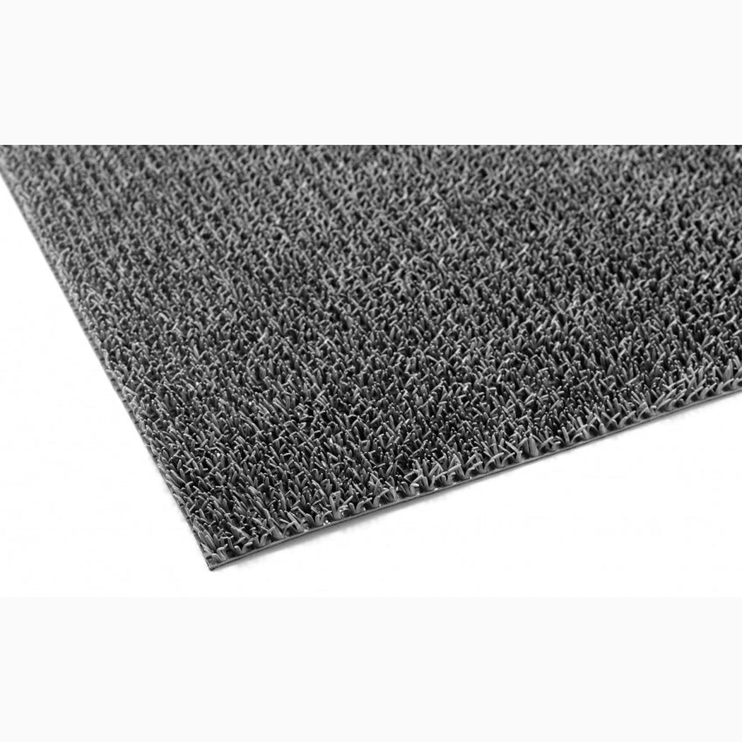 Entrématta Turf, 900x1600mm i slitstarkt polyethylen med gummibaksida för effektiv smutsupptagning och halkskydd.