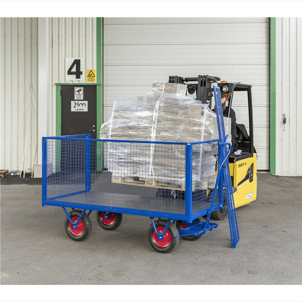 Flakvagn, 2000x1000x490mm, 800kg, Blå med robust ram, plywoodlastplan och luftgummihjul för tung transport.