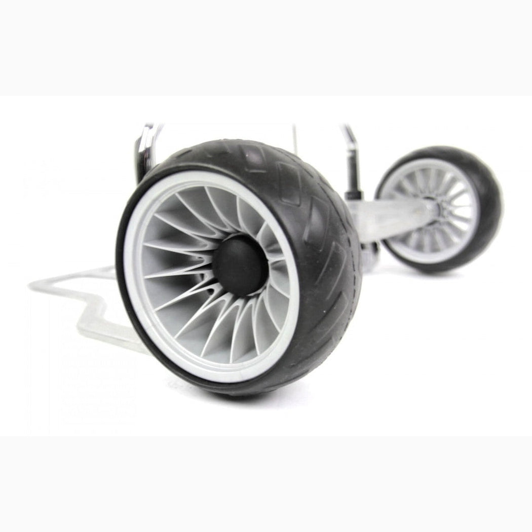 Hopfällbar pirra RuXXac-cart Cross 410mm med punkteringssäkra hjul och robust kromad stålram för enkel transport.