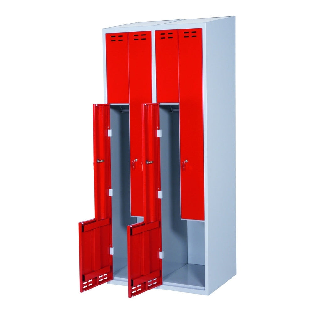 Klädskåp Z-modell, 4 dörrar, 1920x800x550mm med cylinderlås, ventilationsgaller och sluttande tak för effektiv förvaring.