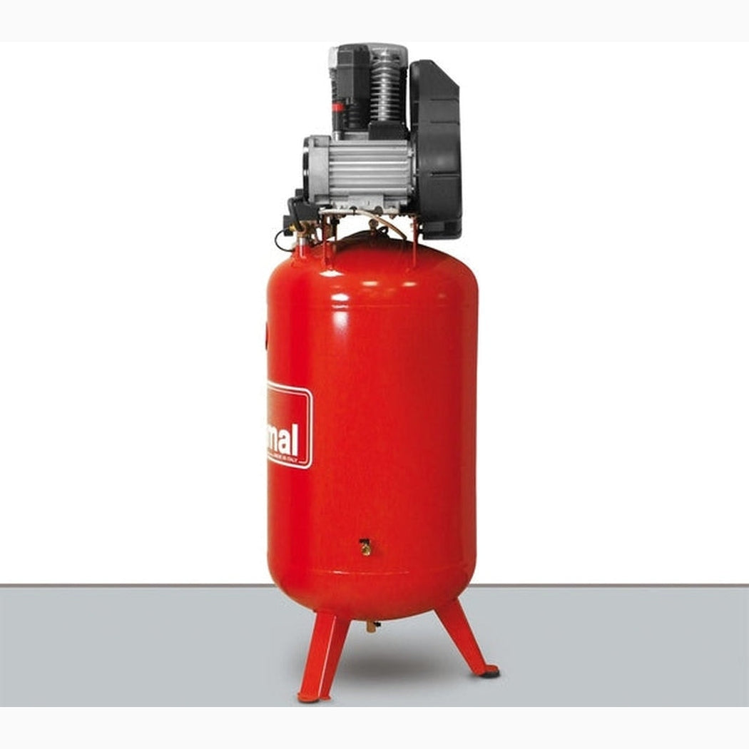 Kolvkompressor 5,5hk 586 l/min 270l.tank 3-fas