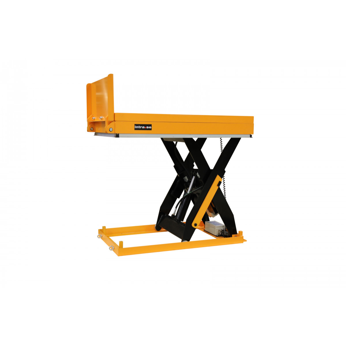 Lyftbord med tiltfunktion – ergonomisk pallhantering i industriell miljö