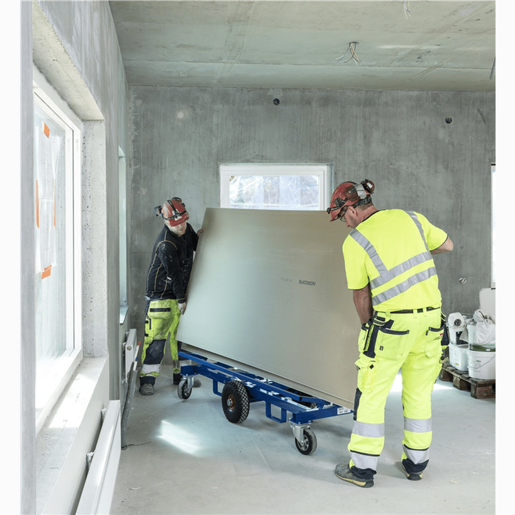 Skivvagn, 1900x700x1490mm, 500kg för säker hantering av skivmaterial med justerbar arbetshöjd och robust design.